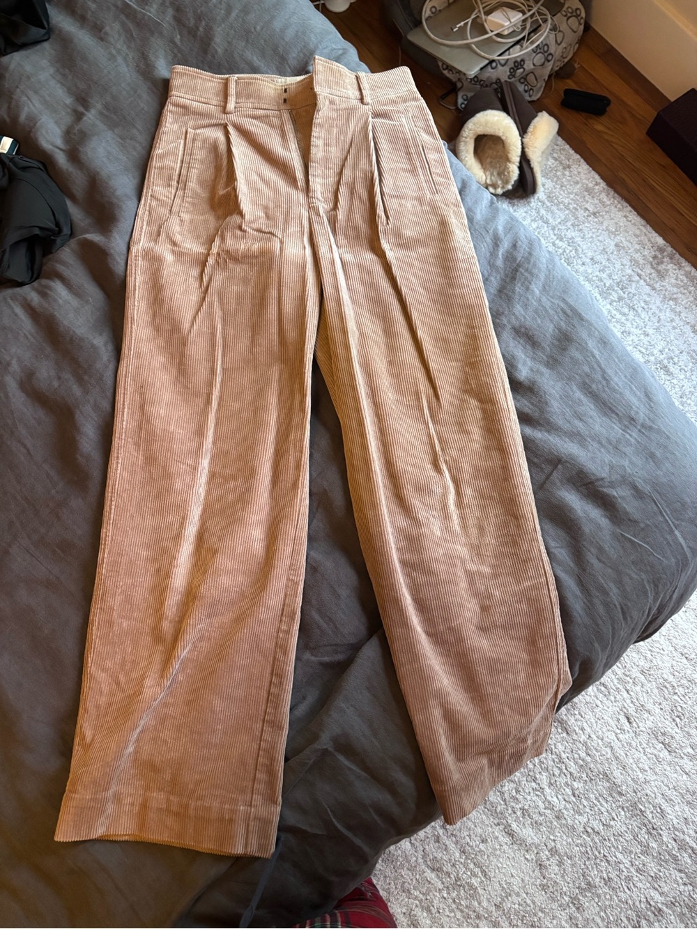 Everlane Wide-Leg Corduroy Pants